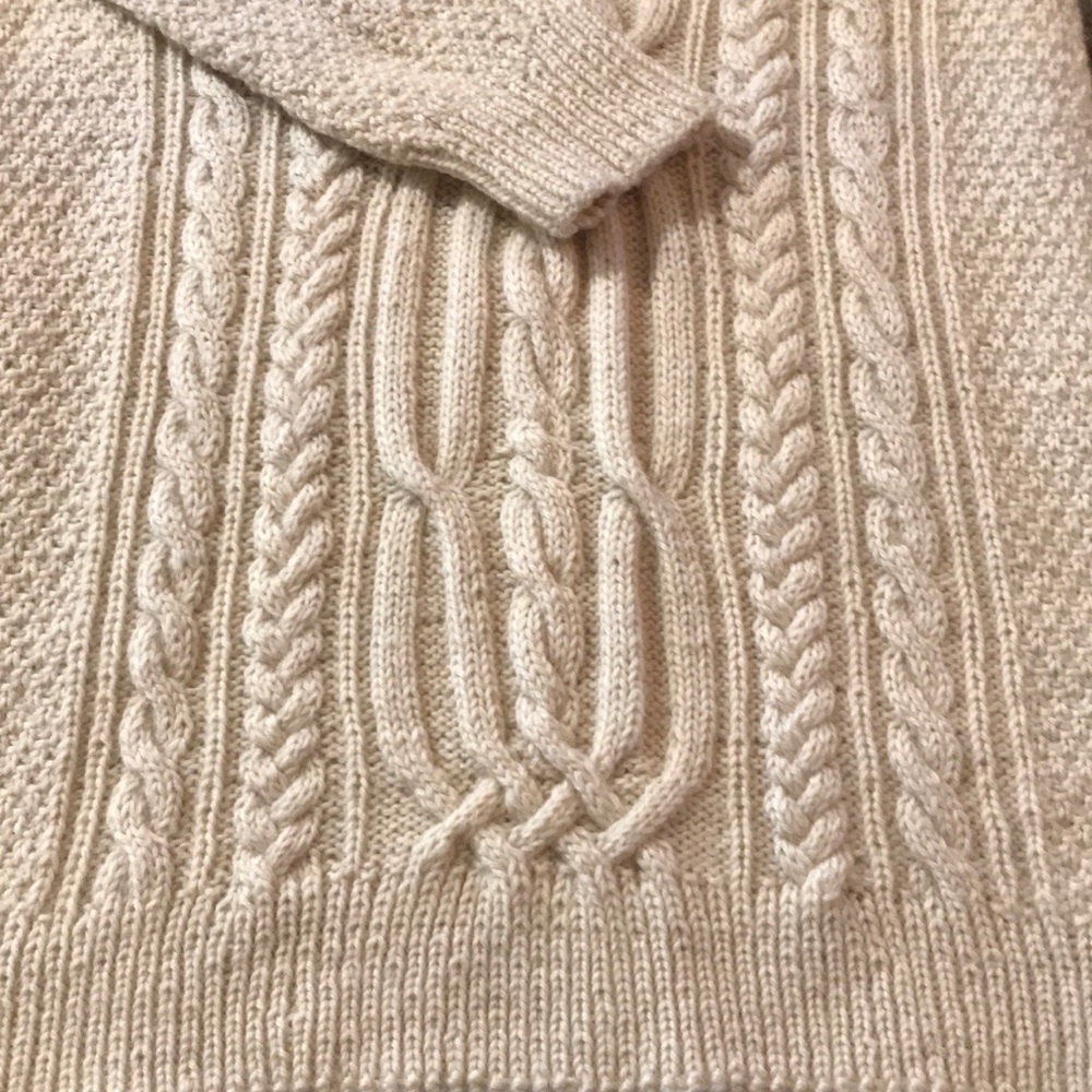 Handmade Sweater 🌸 - Picture 3 of 8